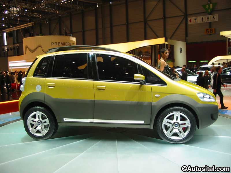 Genève 2004 - Stand Fiat