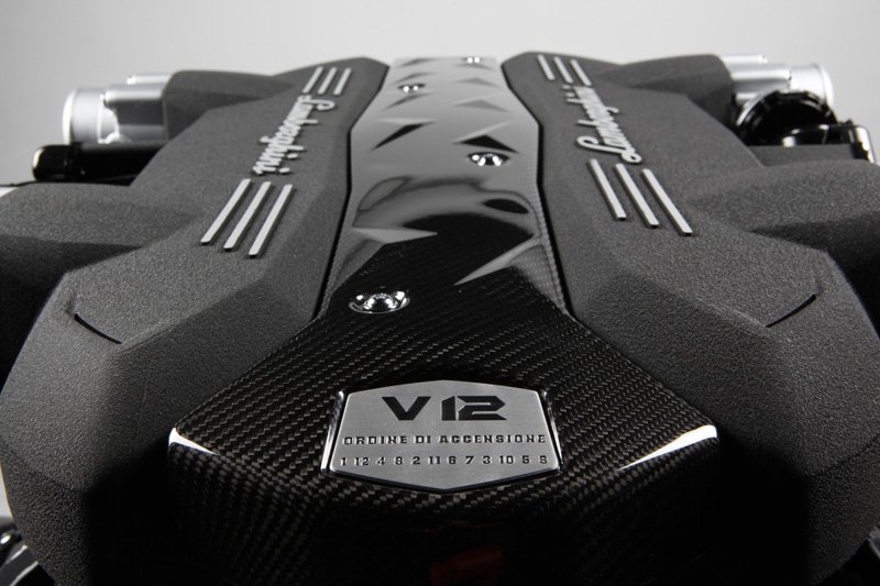 Nouveau V12 Lamborghini