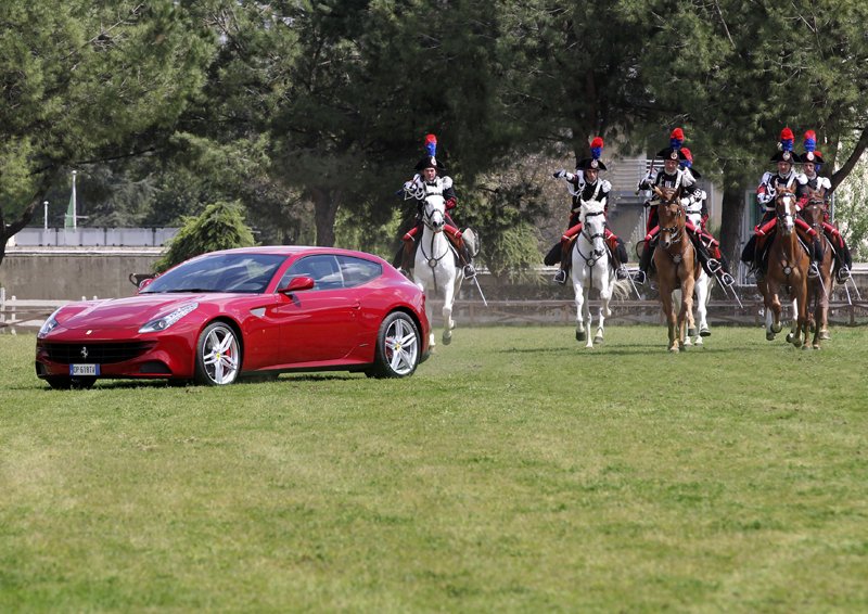 Ferrari rend hommage à la reine d’Angleterre