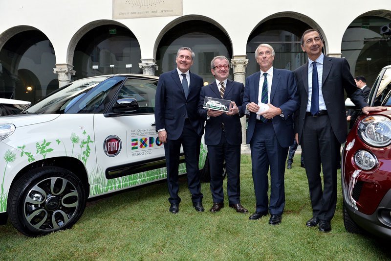 Livraison des quinze premières Fiat 500L pour l'Expo 2015