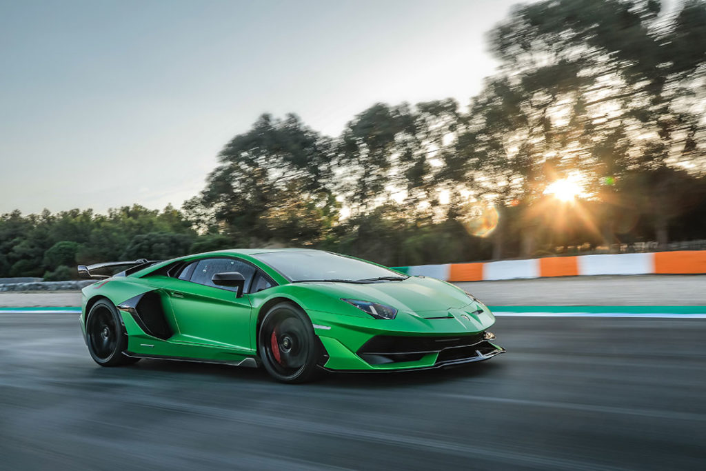 Réouverture de l’usine Lamborghini et annonce d’un nouveau modèle