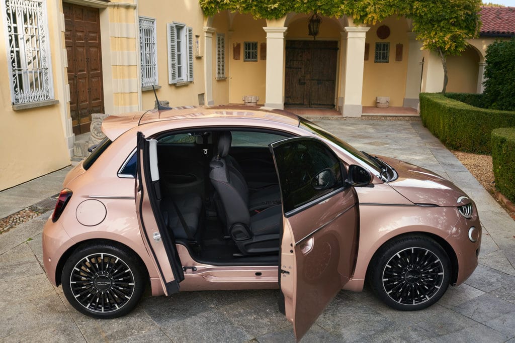 Fiat 500 électrique 3+1 portes (2020)