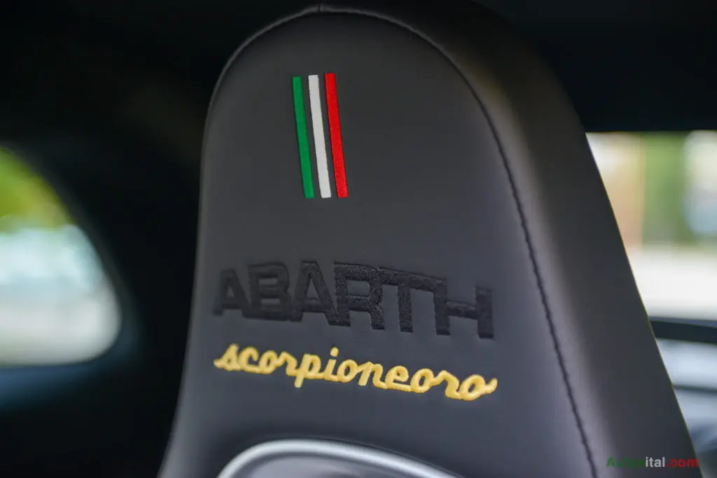 Abarth 595 Scorpioneoro (2020)